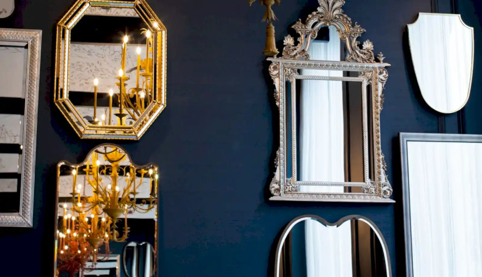 The interior of Park Room venue at Park Lane New York.